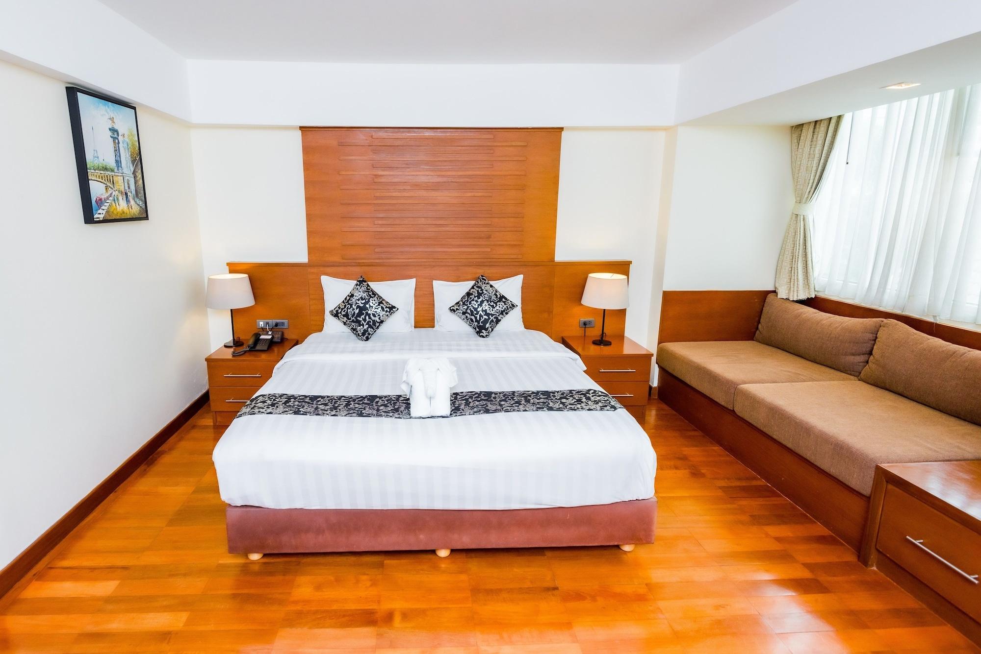 Bally Suite Sukhumvit Bangkok Exterior photo