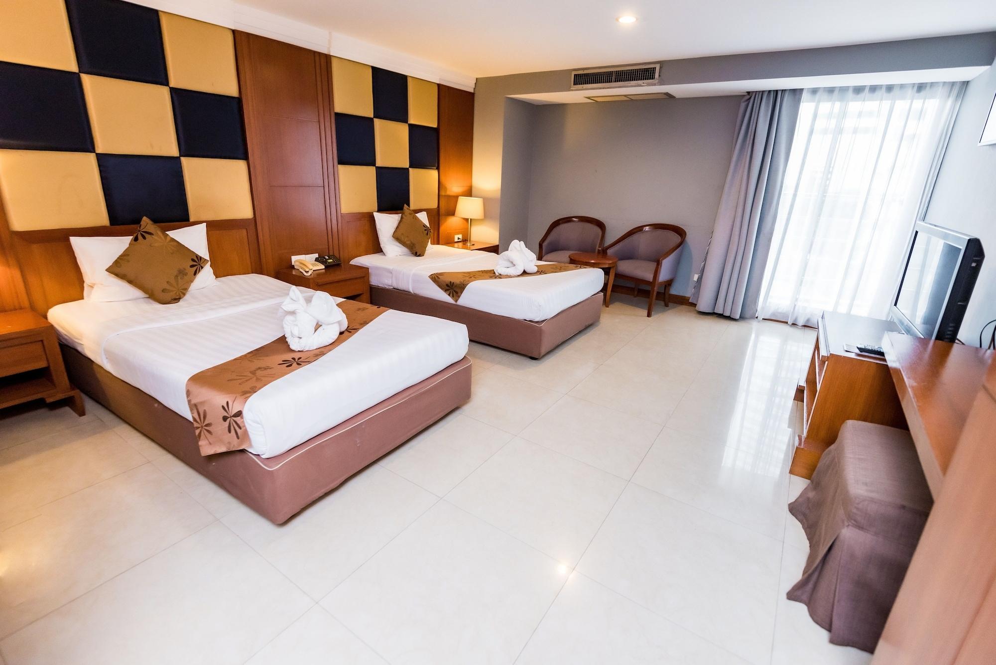 Bally Suite Sukhumvit Bangkok Exterior photo