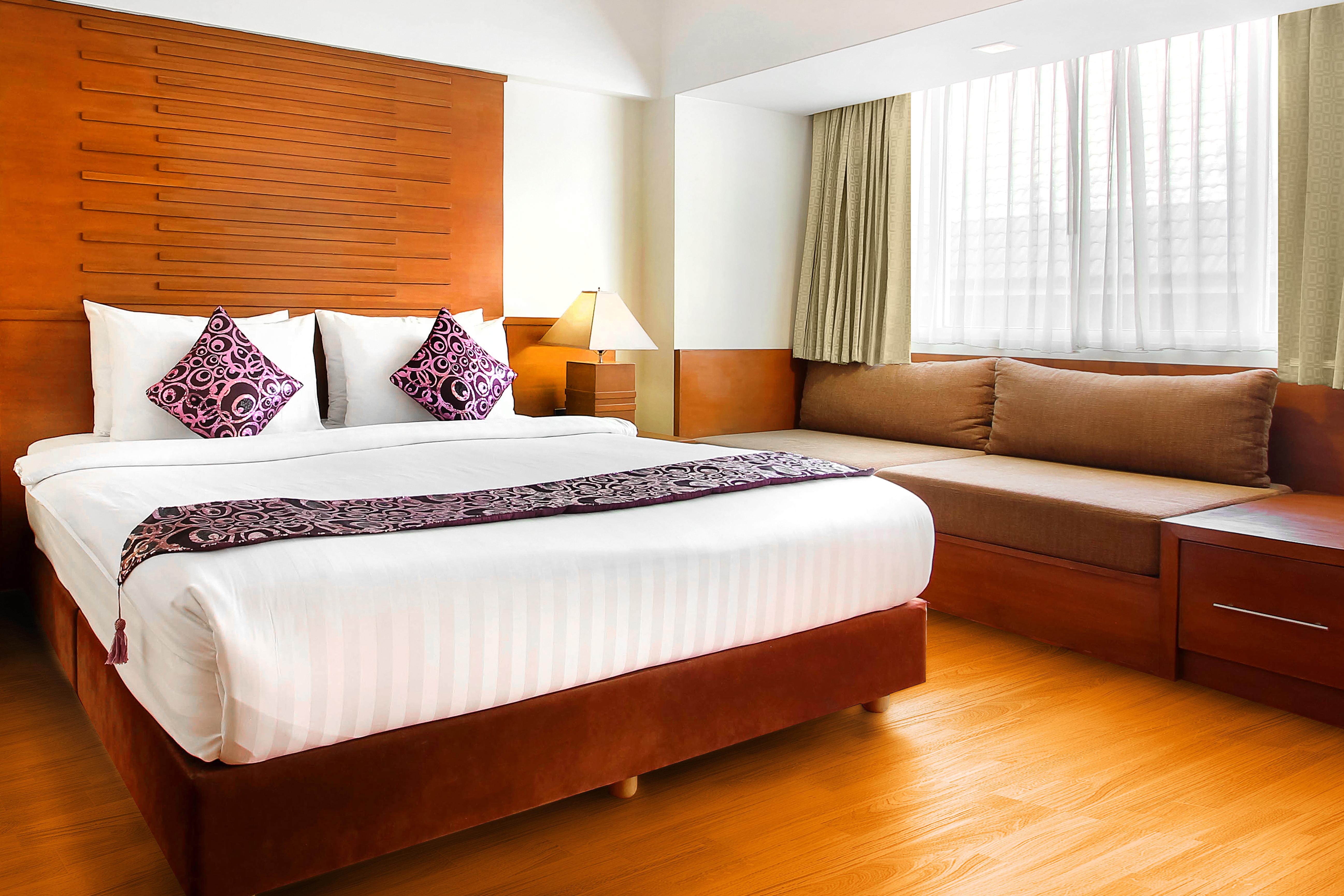 Bally Suite Sukhumvit Bangkok Exterior photo